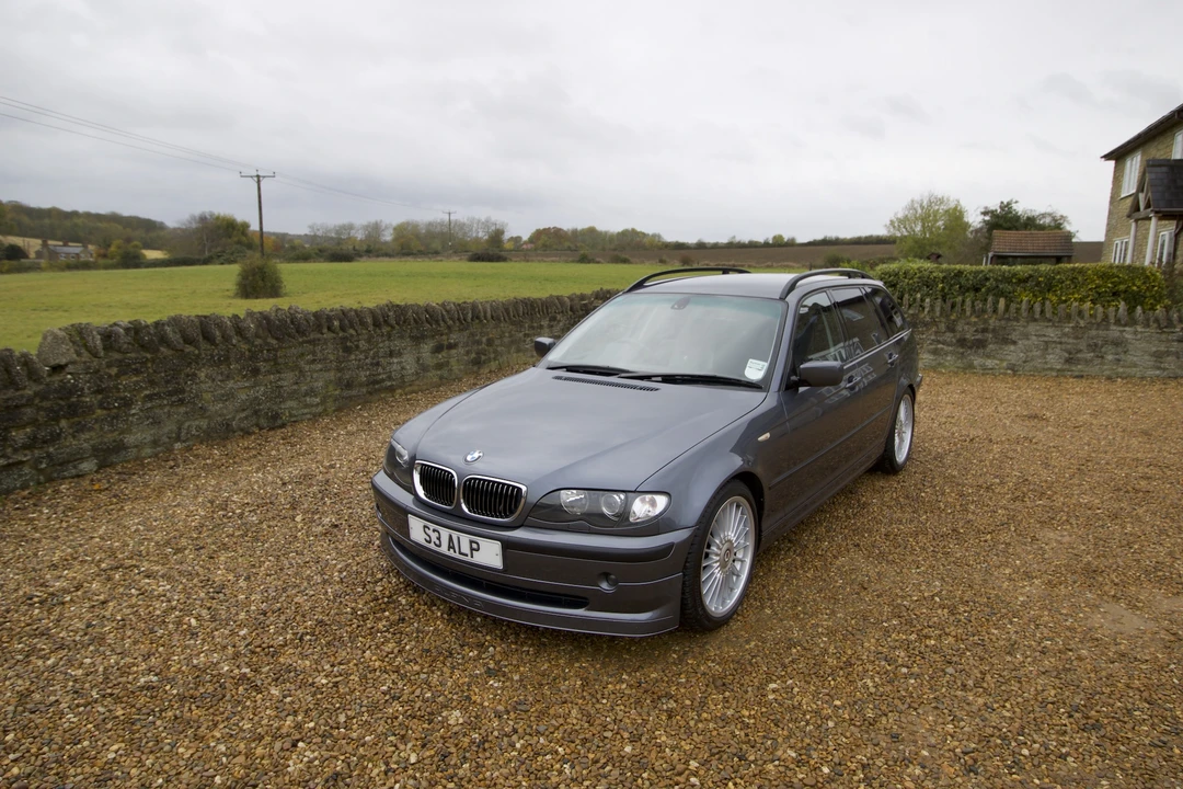 2002 BMW Alpina B3 - Image 4 of 31