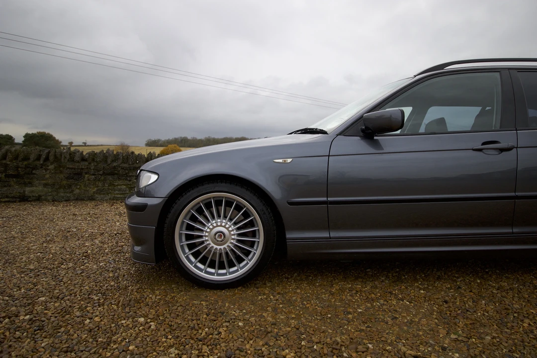 2002 BMW Alpina B3 - Image 15 of 31