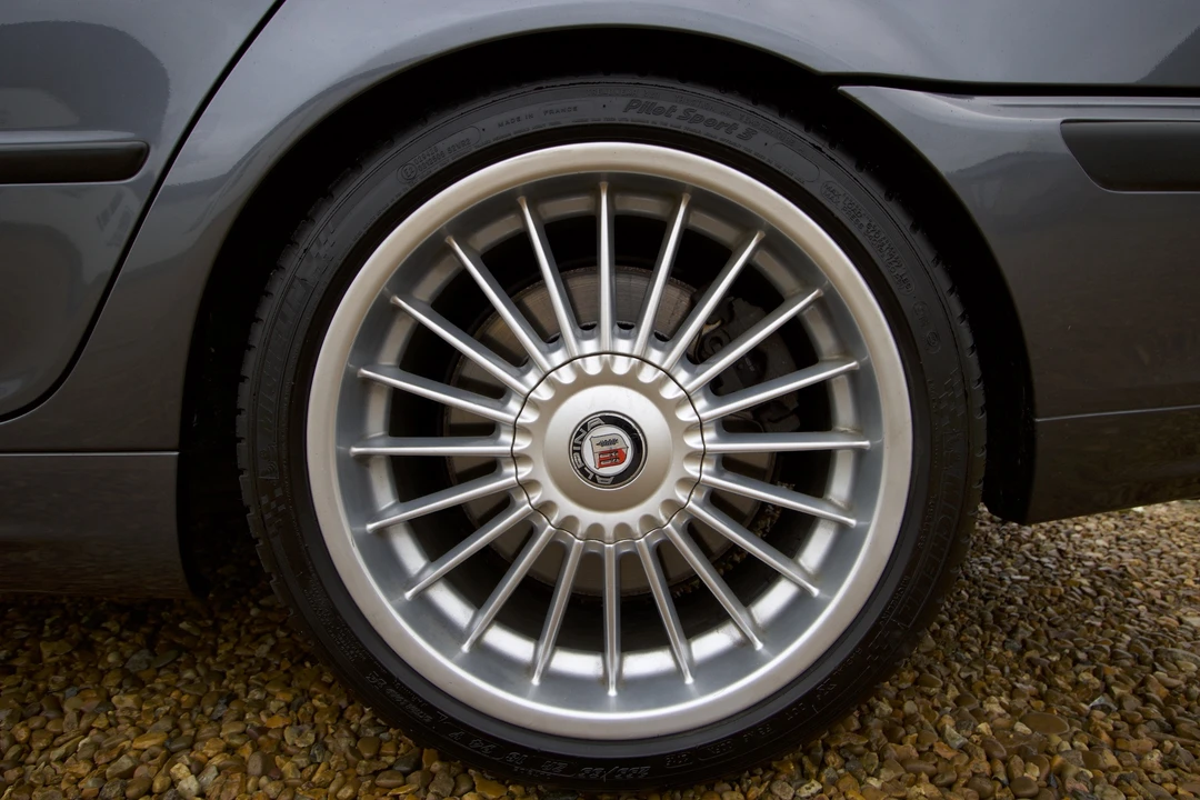 2002 BMW Alpina B3 - Image 18 of 31
