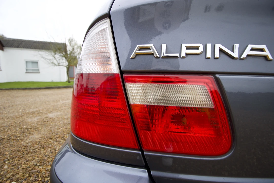 2002 BMW Alpina B3 - Image 21 of 31