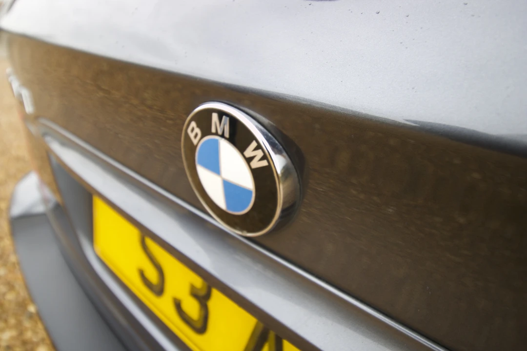 2002 BMW Alpina B3 - Image 25 of 31
