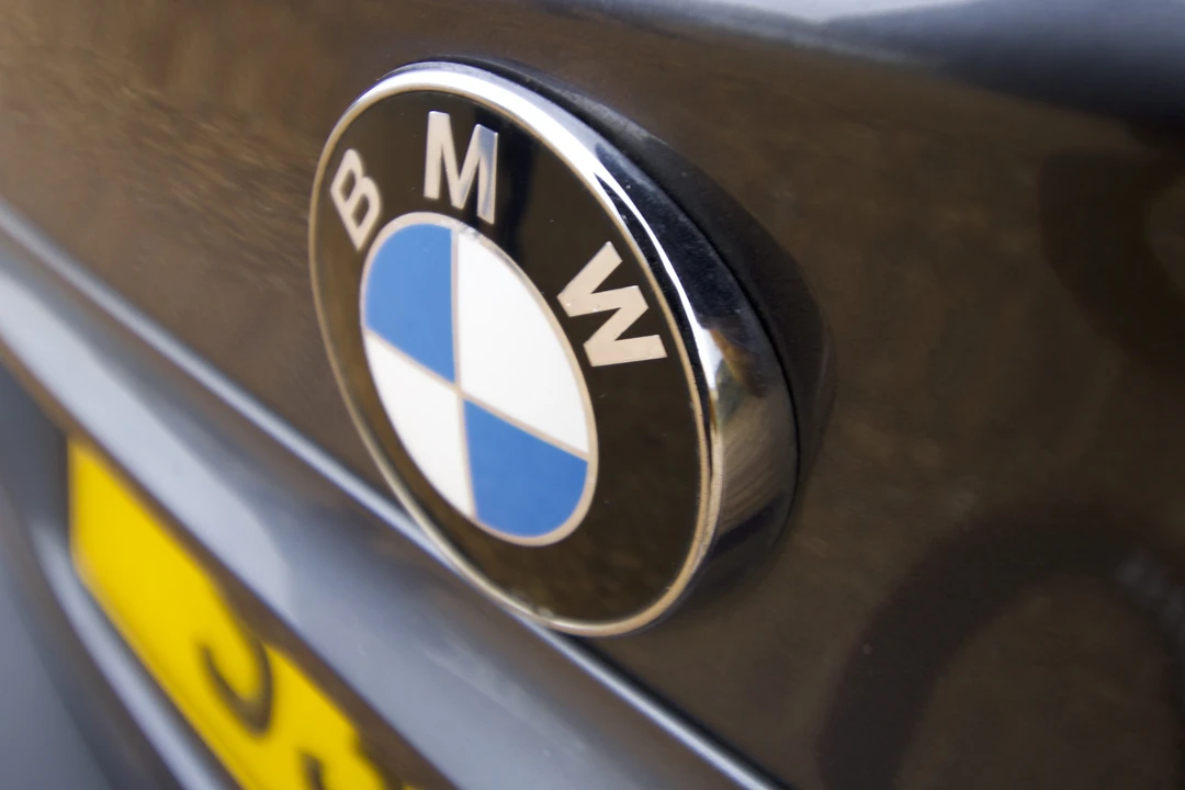 2002 BMW Alpina B3 - Image 26 of 31