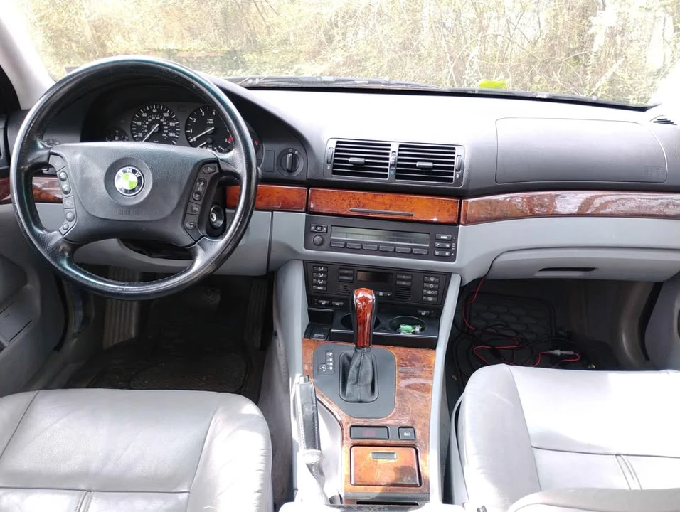 2002 BMW E39 5 Series - Image 4 of 4