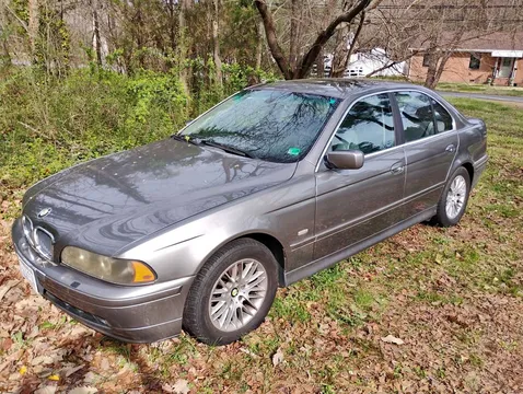 2002 BMW 525i Basic