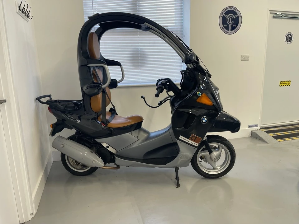 2002 BMW Motorcycles - Image 9 of 30