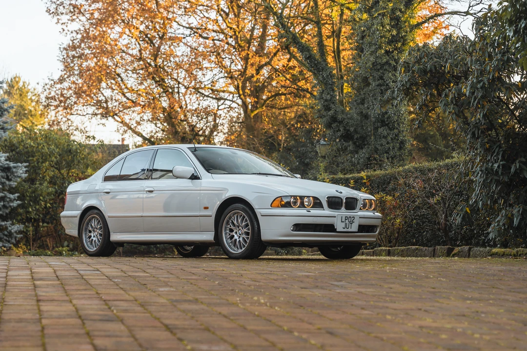 2002 BMW E39 540i - Image 19 of 31