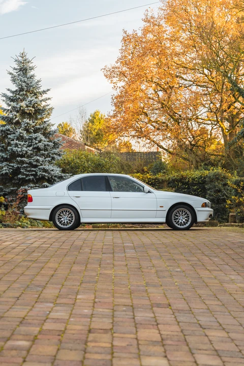 2002 BMW E39 540i - Image 26 of 31
