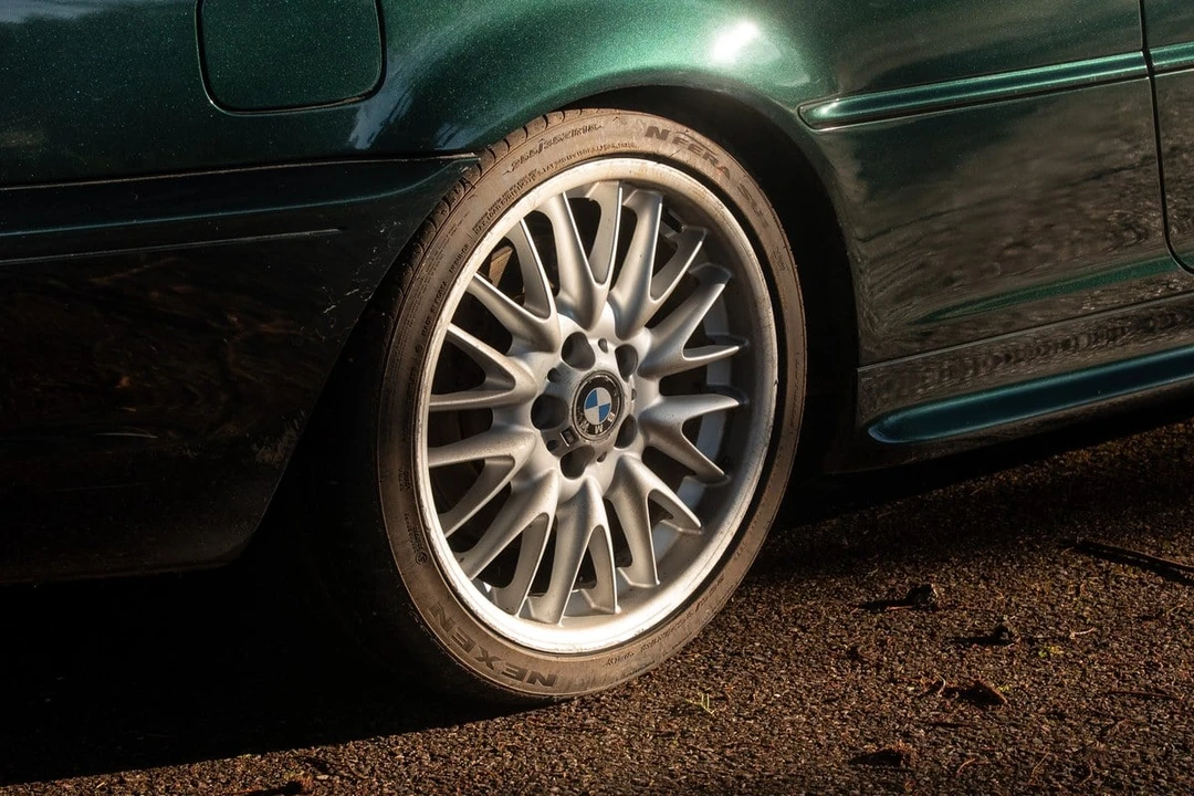 2002 BMW E46 330i & 330Ci - Image 11 of 30