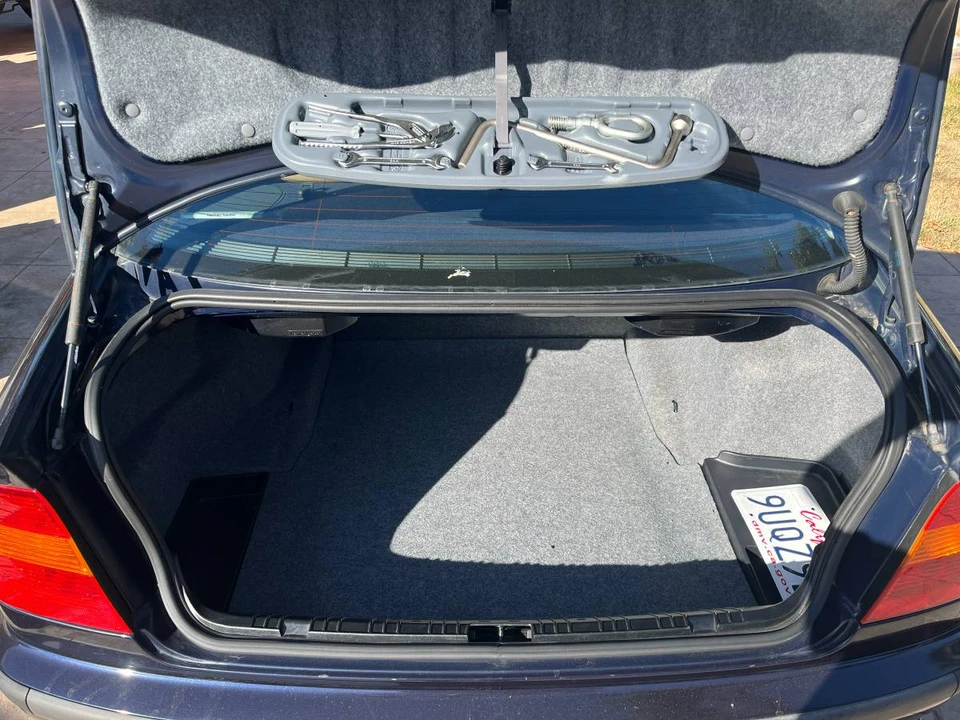 2002 BMW E46 330i & 330Ci - Image 14 of 15