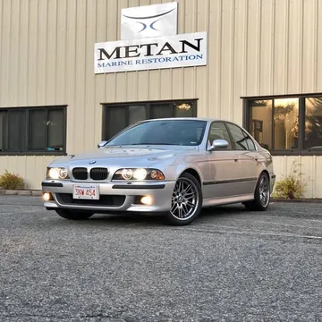 2002 BMW M5