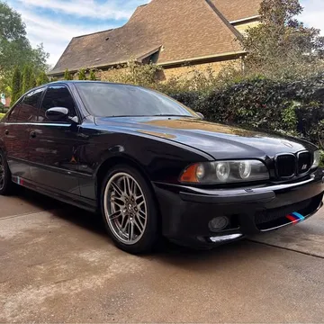 2002 BMW M5 Sedan