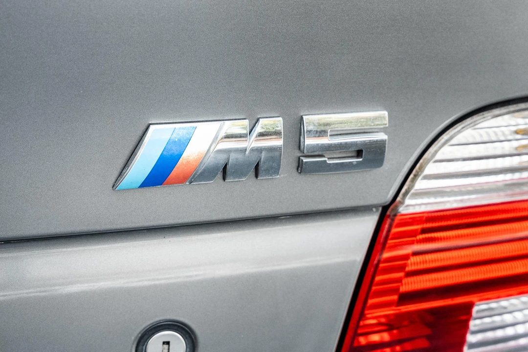 2002 BMW E39 M5 - Image 24 of 31