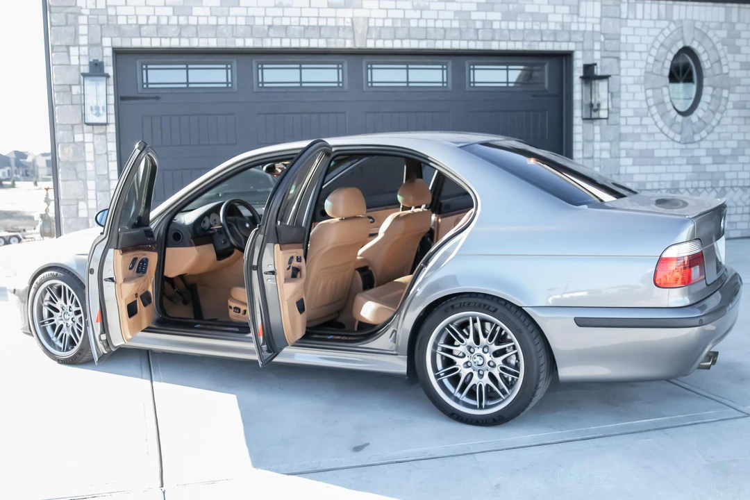 2002 BMW E39 M5 - Image 19 of 31