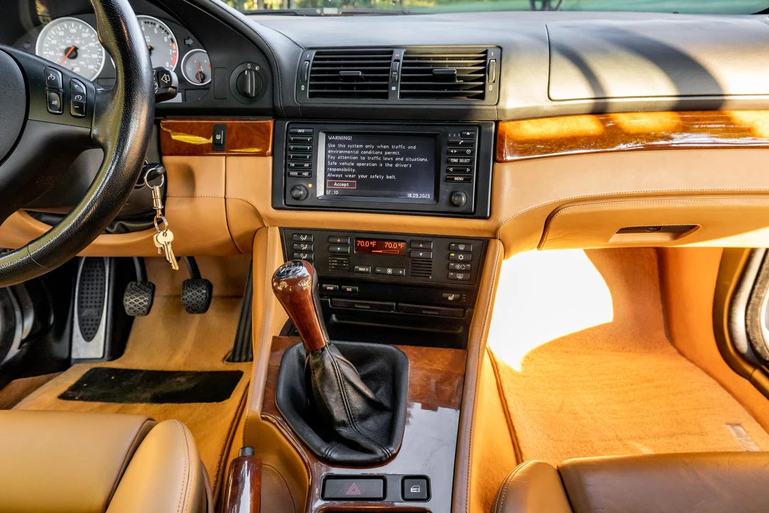 2002 BMW E39 M5 - Image 27 of 31