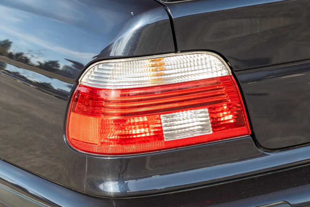 2002 BMW E39 M5 - Image 16 of 31