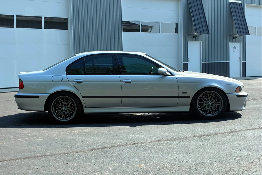 2002 BMW E39 M5 - Image 10 of 31