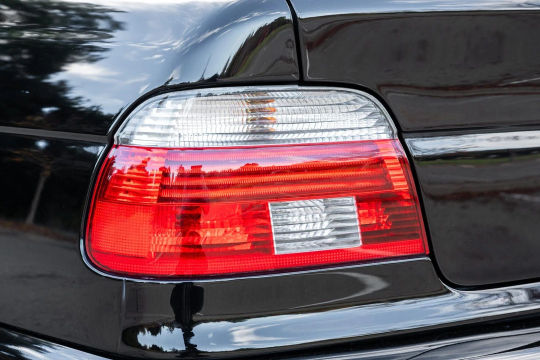 2002 BMW E39 M5 - Image 20 of 31