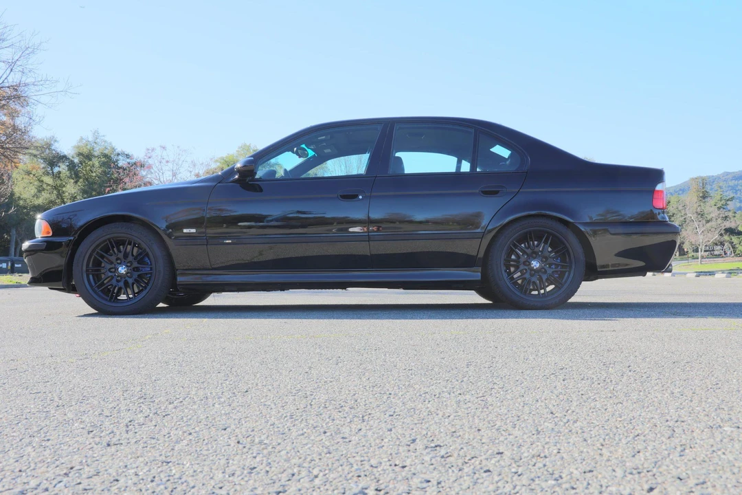 2002 BMW E39 M5 - Image 8 of 31