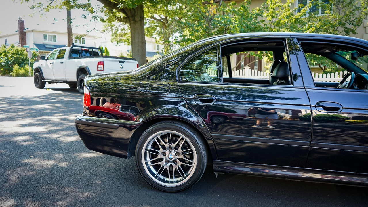 2002 BMW E39 M5 - Image 29 of 31