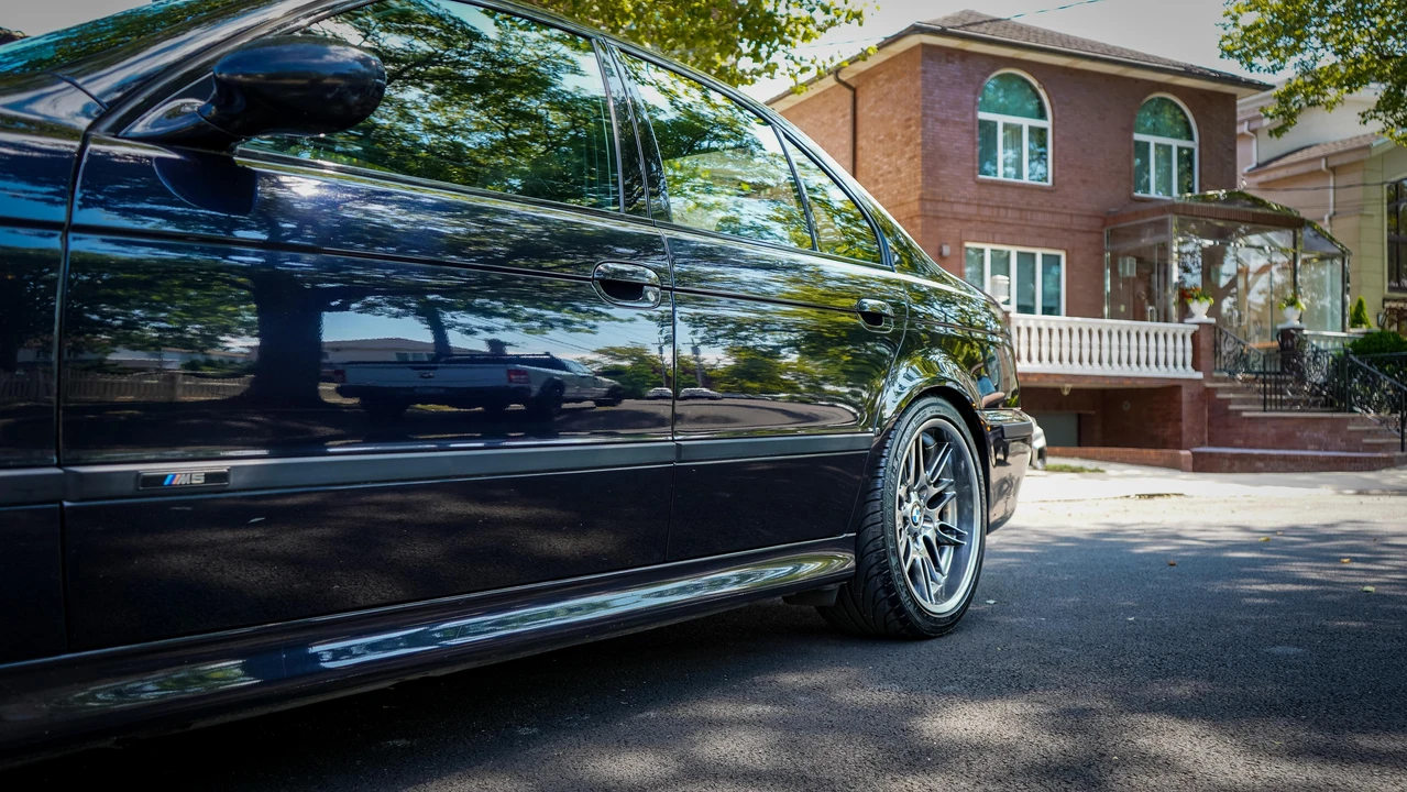2002 BMW E39 M5 - Image 19 of 31