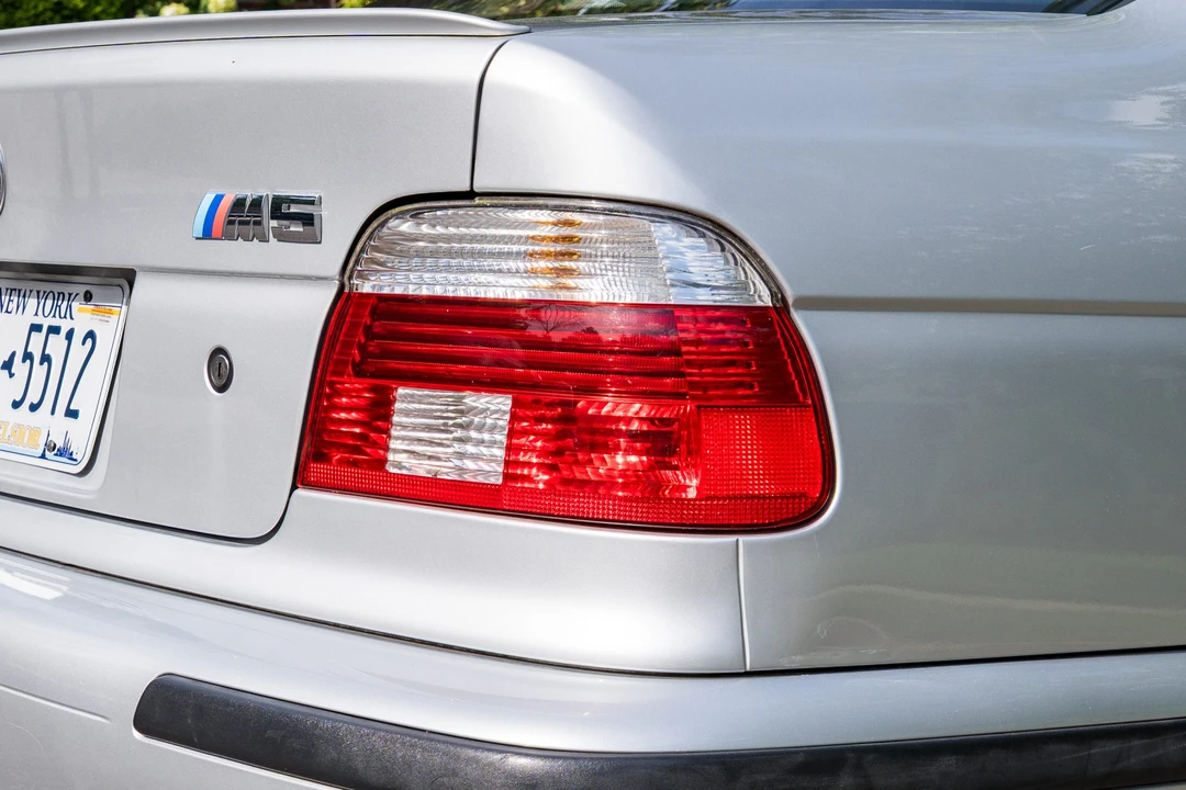 2002 BMW E39 M5 - Image 14 of 31