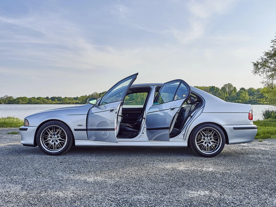 2002 BMW E39 M5 - Image 19 of 31