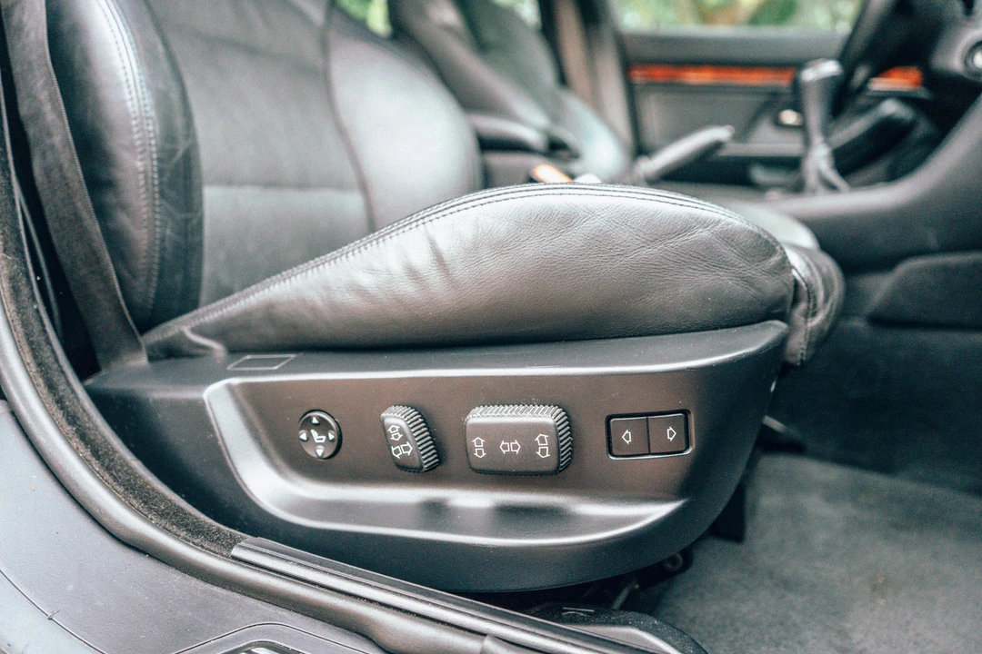 2002 BMW E39 M5 - Image 30 of 31