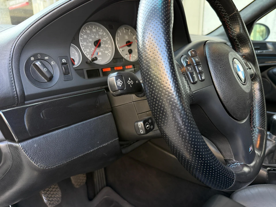 2002 BMW E39 M5 - Image 28 of 31