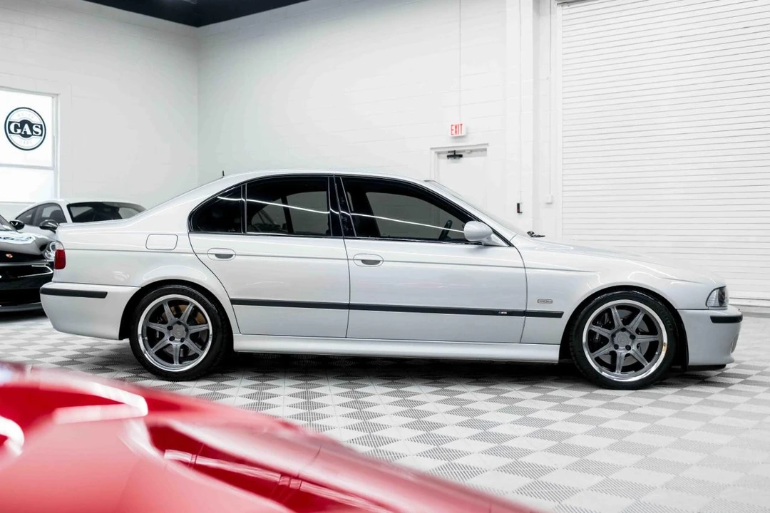 2002 BMW E39 M5 - Image 9 of 31