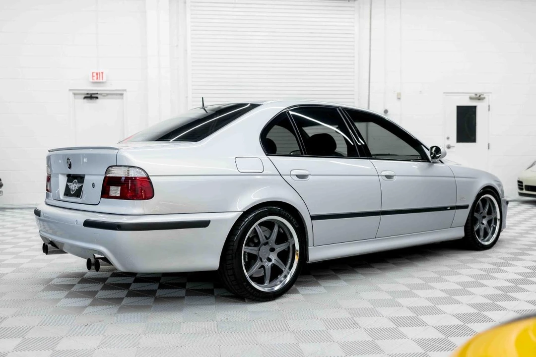 2002 BMW E39 M5 - Image 10 of 31