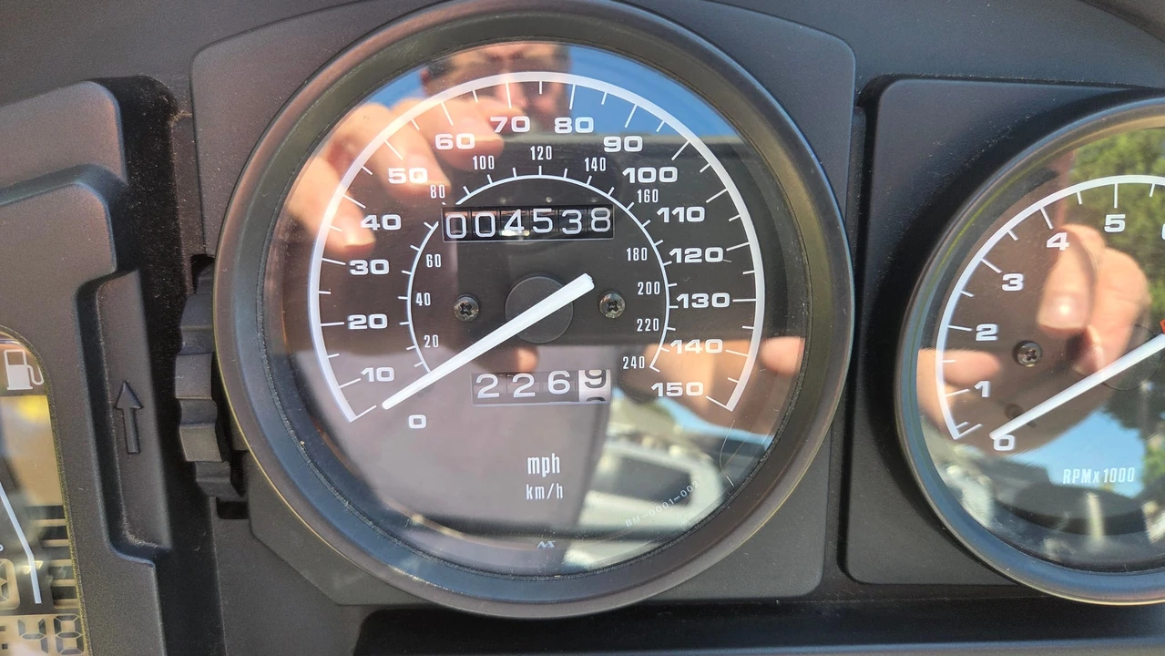 2002 BMW R1100 & R1150 & R1200 & R1250 & R1300 - Image 29 of 31