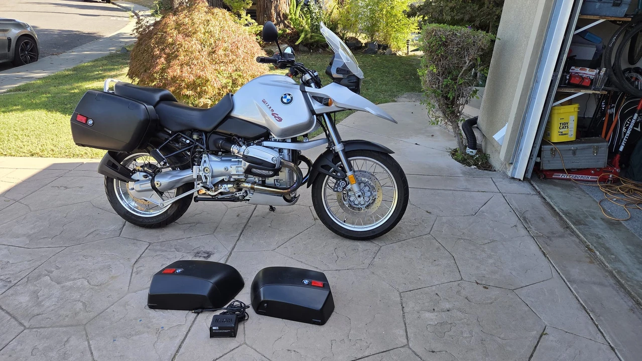 2002 BMW R1100 & R1150 & R1200 & R1250 & R1300 - Image 22 of 31