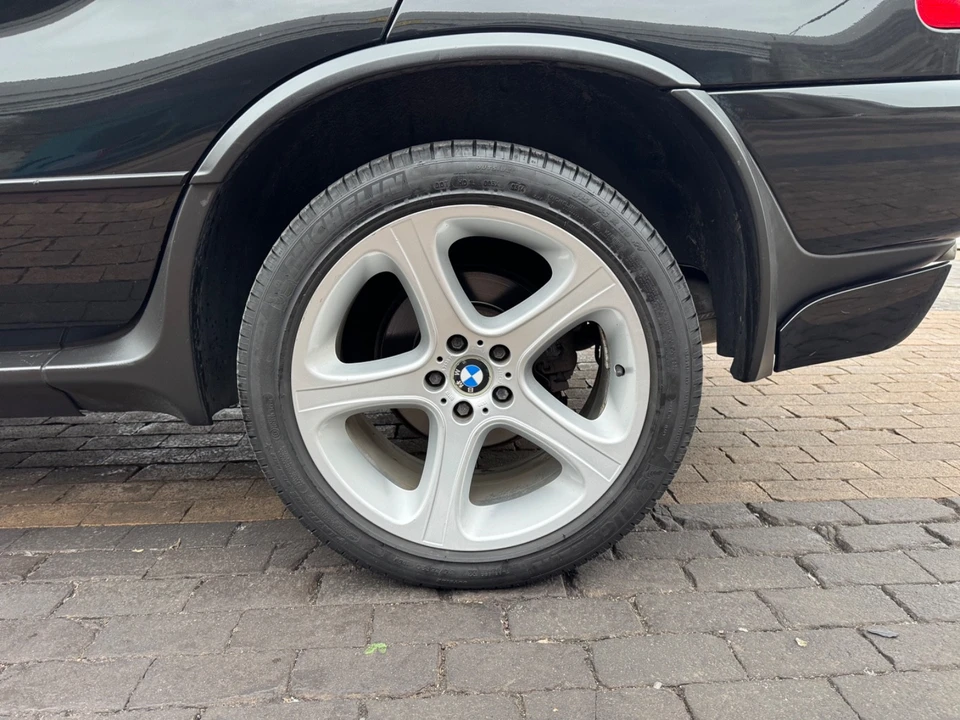 2002 BMW E53 X5 4.6is & 4.8is - Image 15 of 21