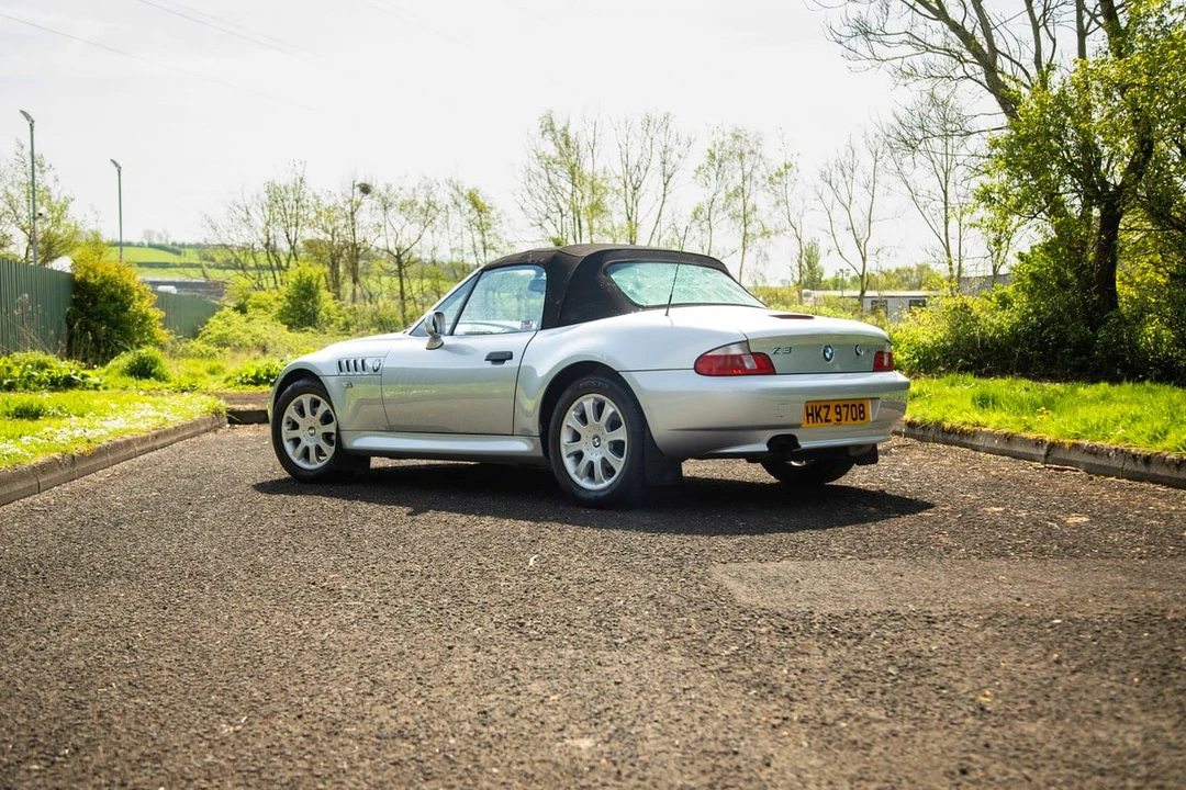 2002 BMW Z3 Roadster - Image 14 of 30