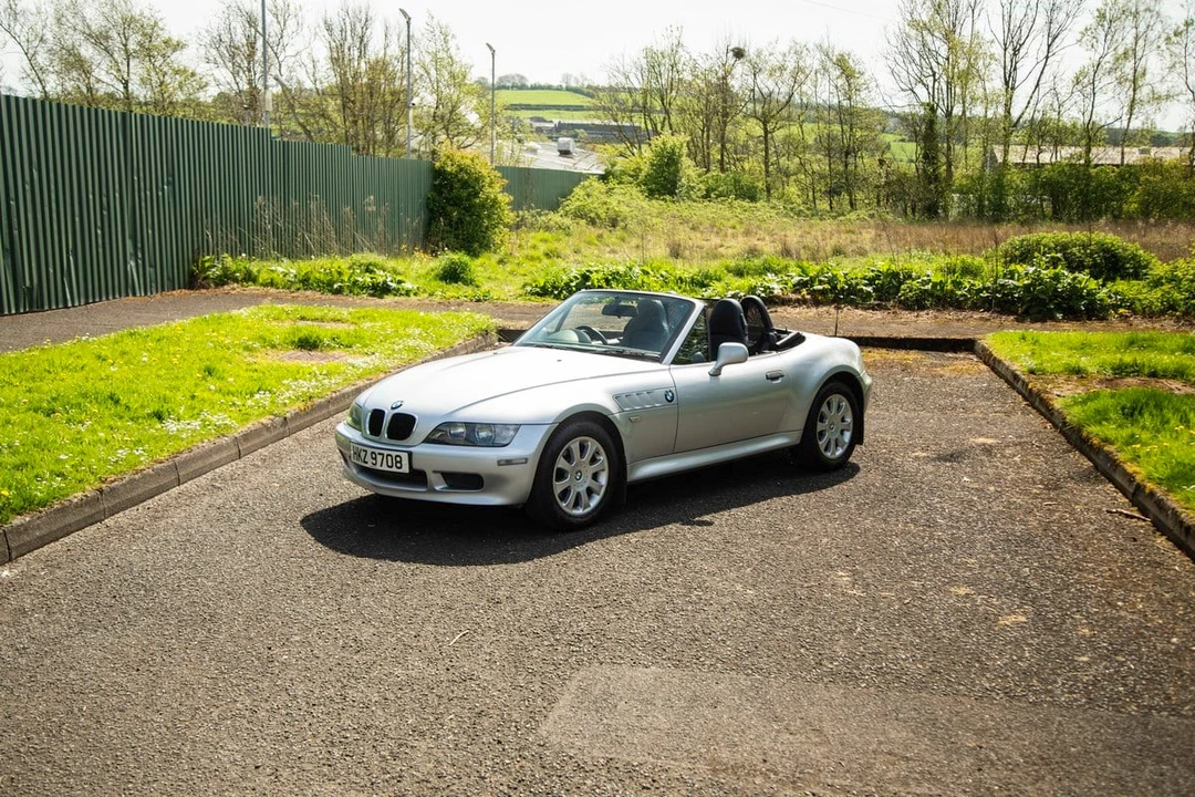2002 BMW Z3 Roadster - Image 15 of 30