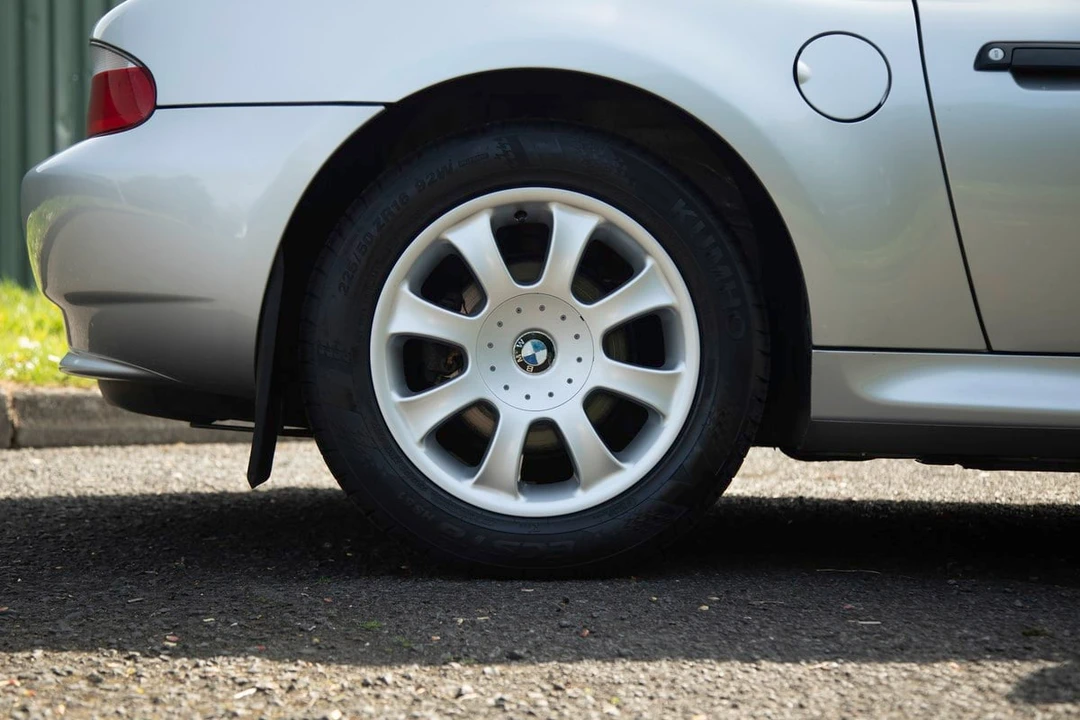 2002 BMW Z3 Roadster - Image 16 of 30