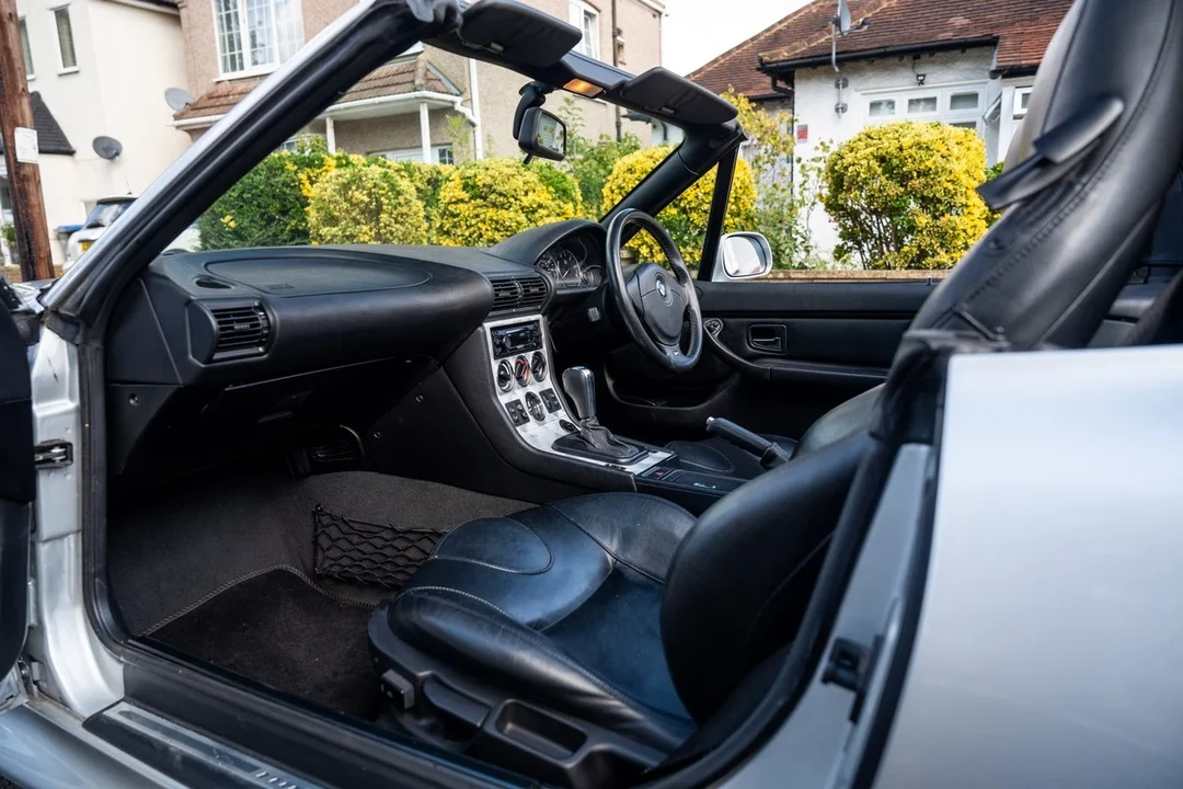 2002 BMW Z3 Roadster - Image 9 of 31