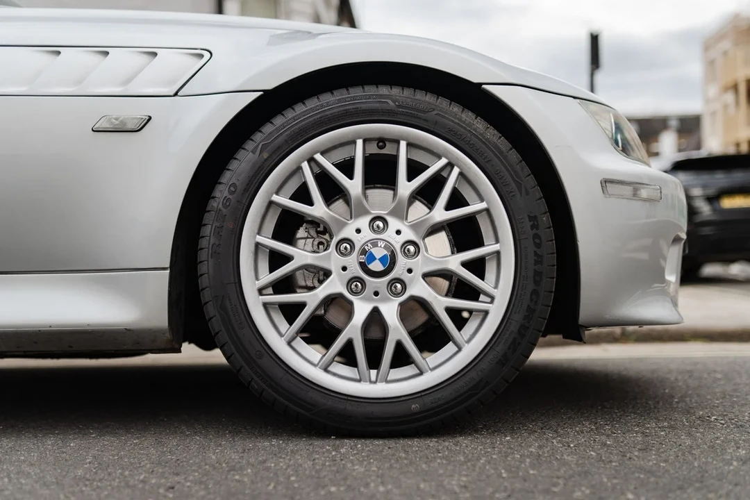 2002 BMW Z3 Roadster - Image 16 of 31