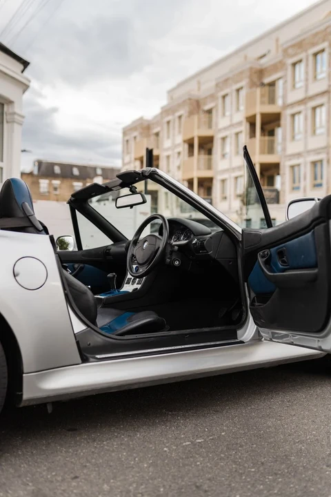 2002 BMW Z3 Roadster - Image 10 of 31
