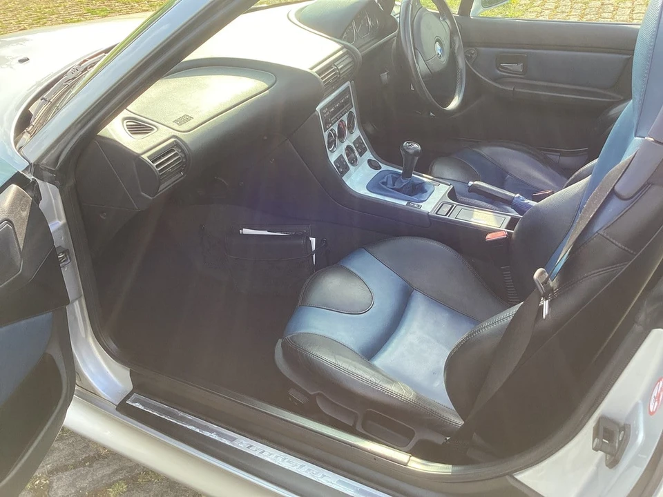 2002 BMW Z3 Roadster - Image 18 of 30