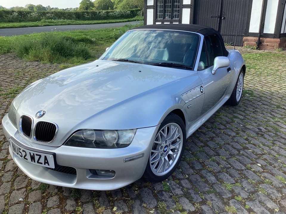 2002 BMW Z3 Roadster - Image 2 of 30
