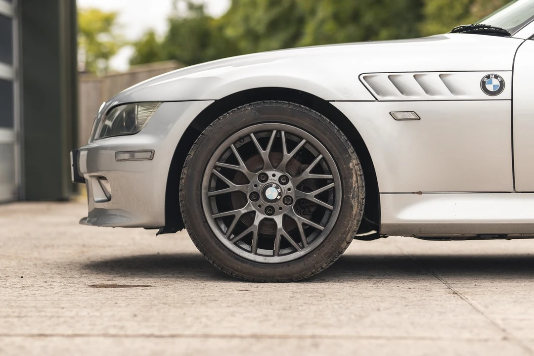2002 BMW Z3 Roadster - Image 16 of 30