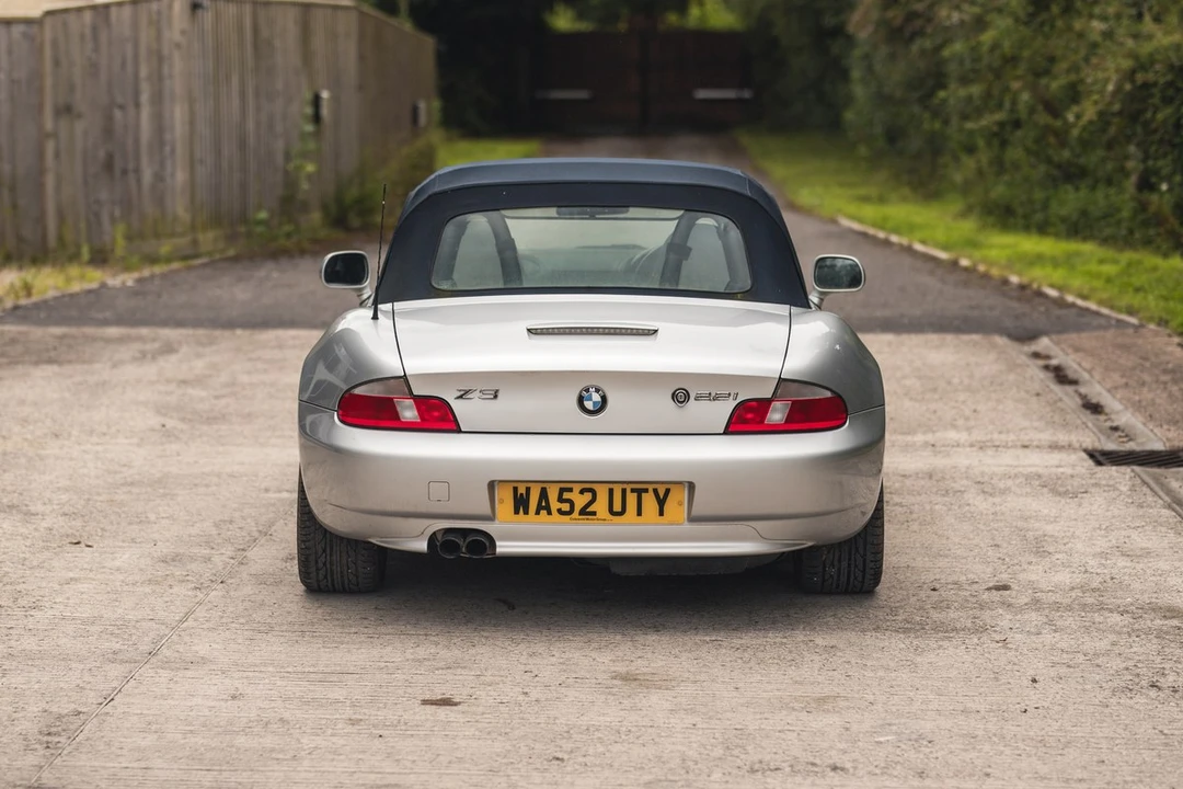 2002 BMW Z3 Roadster - Image 13 of 30