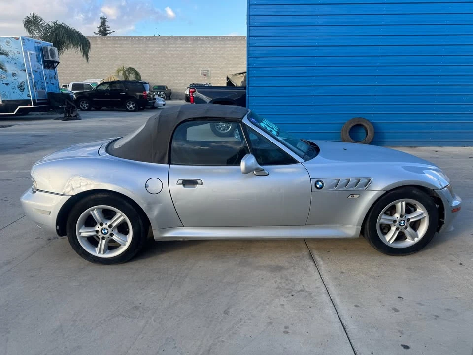 2002 BMW Z3 - Image 3 of 4