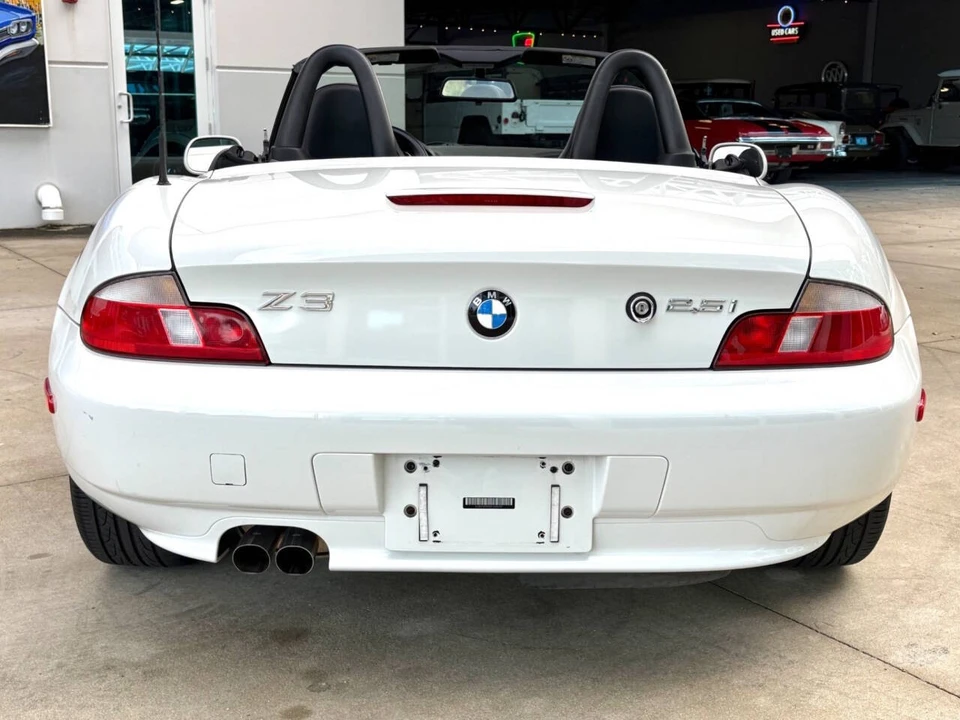 2002 BMW Z3 Roadster - Image 7 of 12