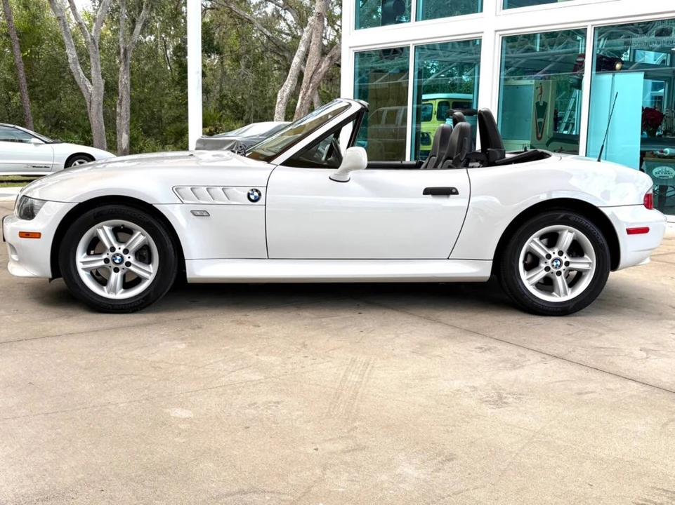 2002 BMW Z3 Roadster - Image 11 of 12