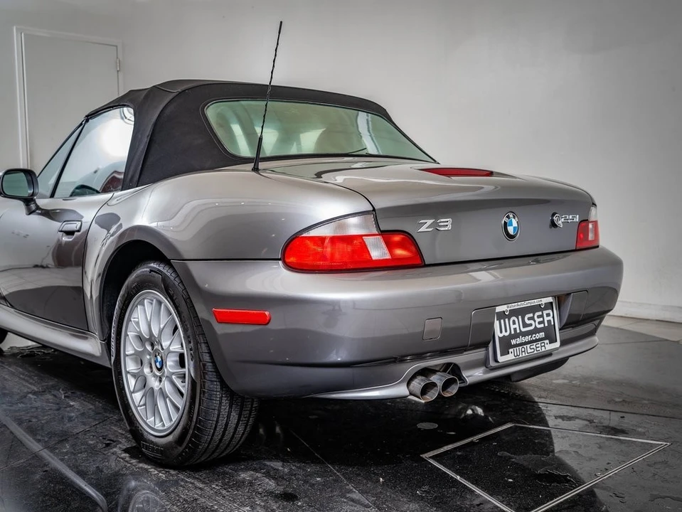2002 BMW Z3 Roadster - Image 12 of 21