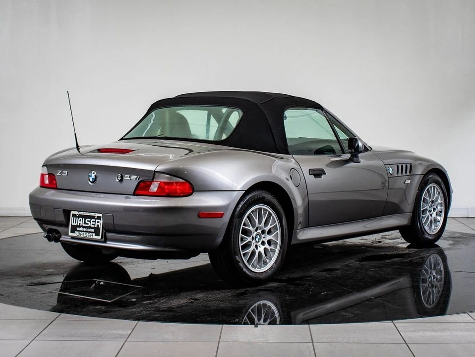 2002 BMW Z3 Roadster - Image 13 of 21