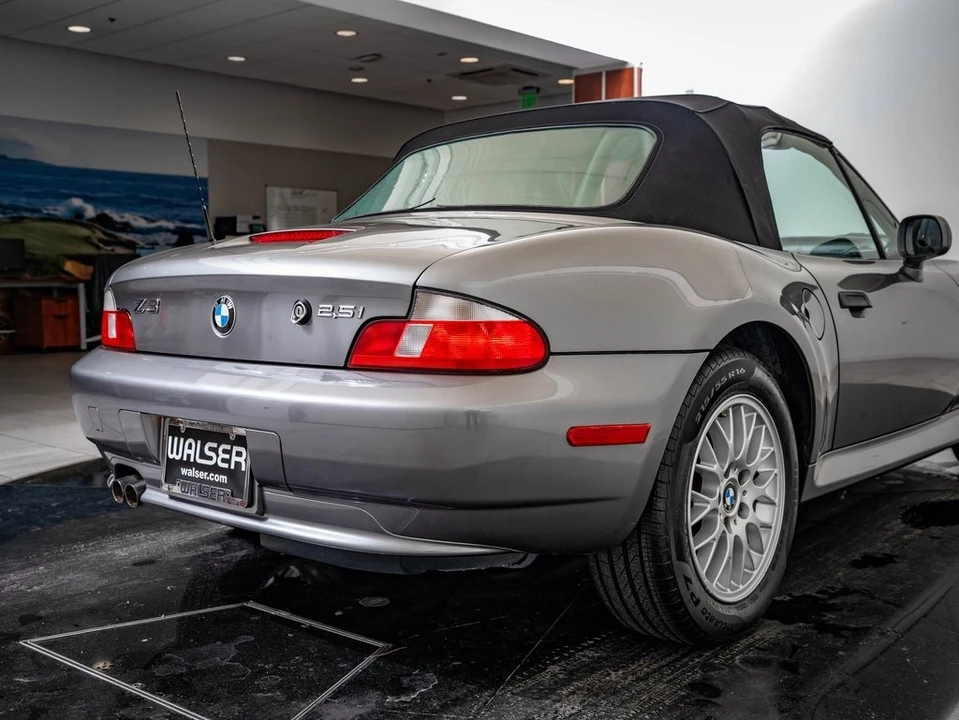 2002 BMW Z3 Roadster - Image 11 of 21