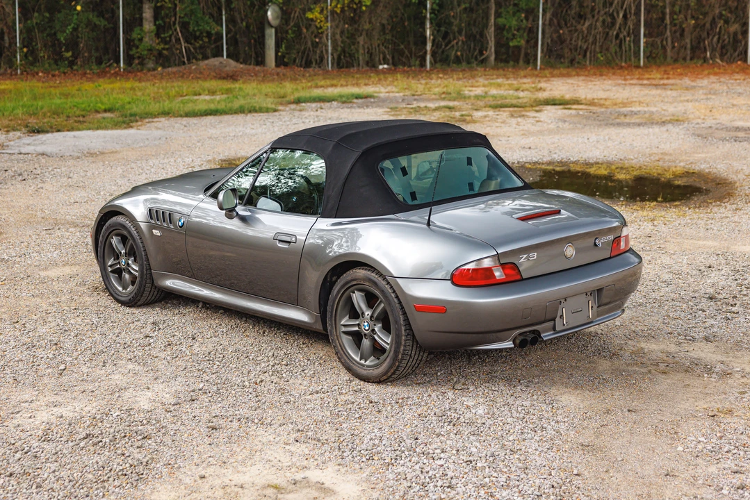 2002 BMW Z3 Roadster - Image 16 of 31
